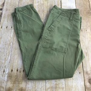 Cabi green khaki pants